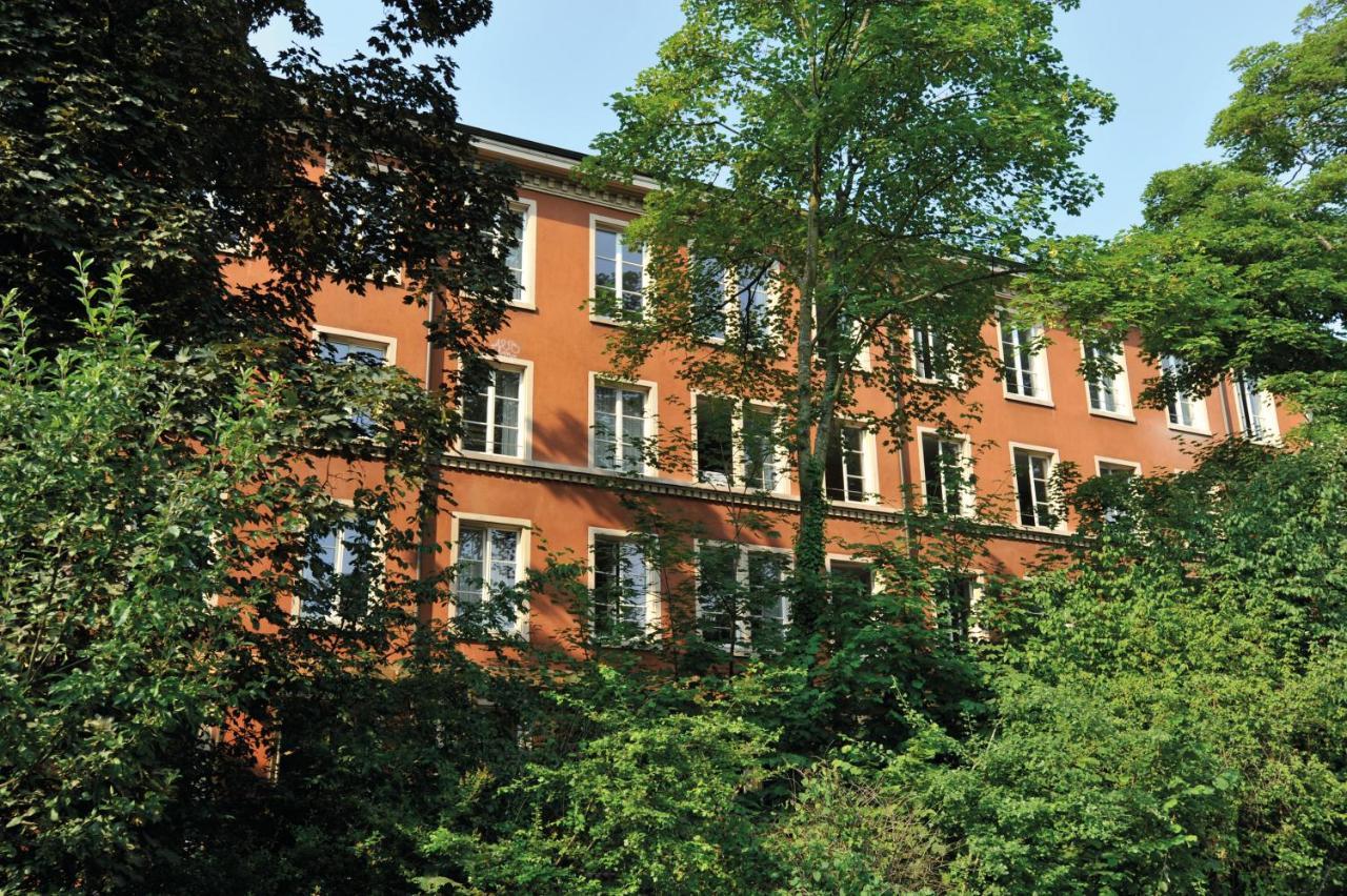 Basel Youth Hostel Luaran gambar
