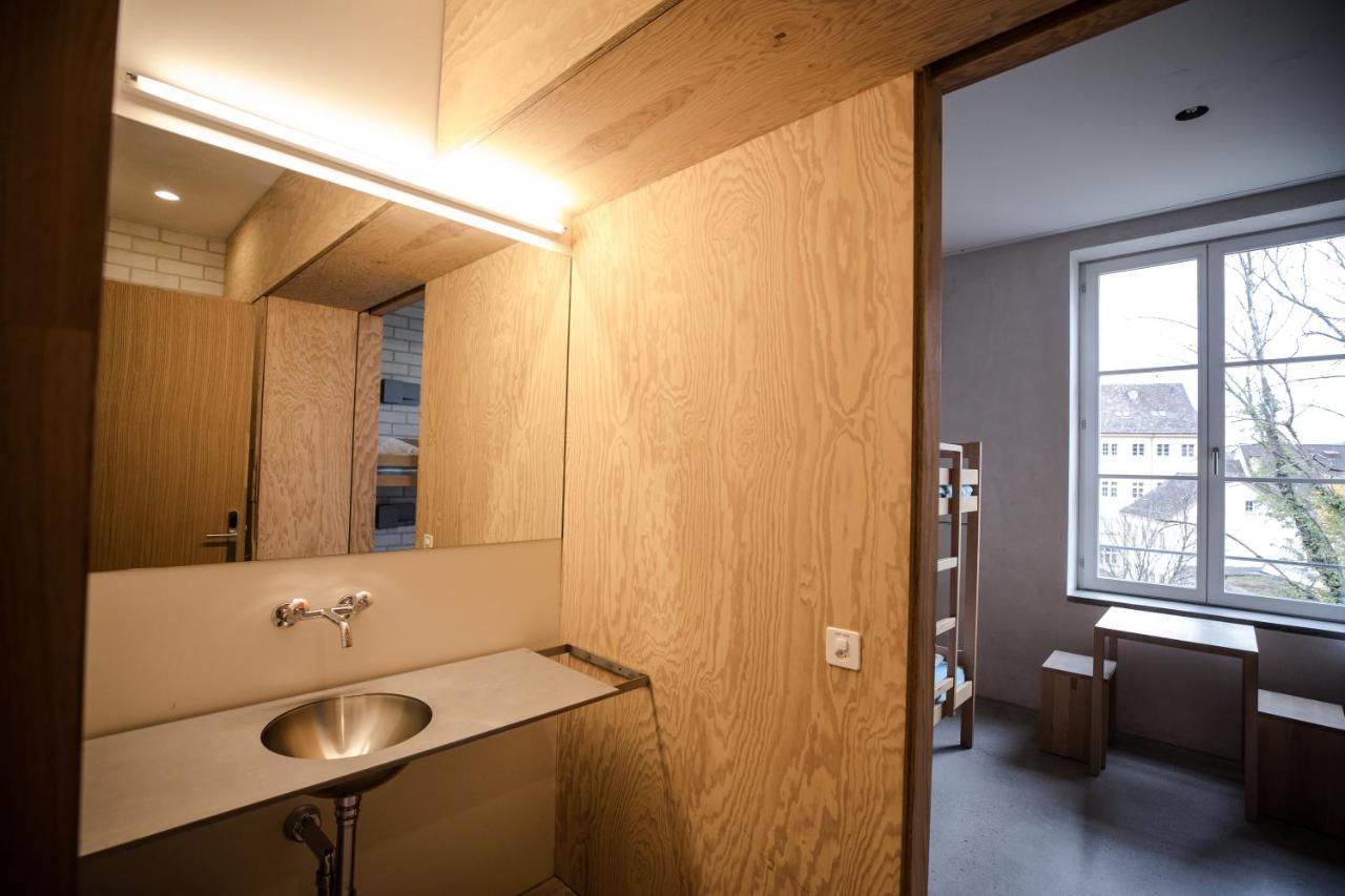 Basel Youth Hostel Luaran gambar