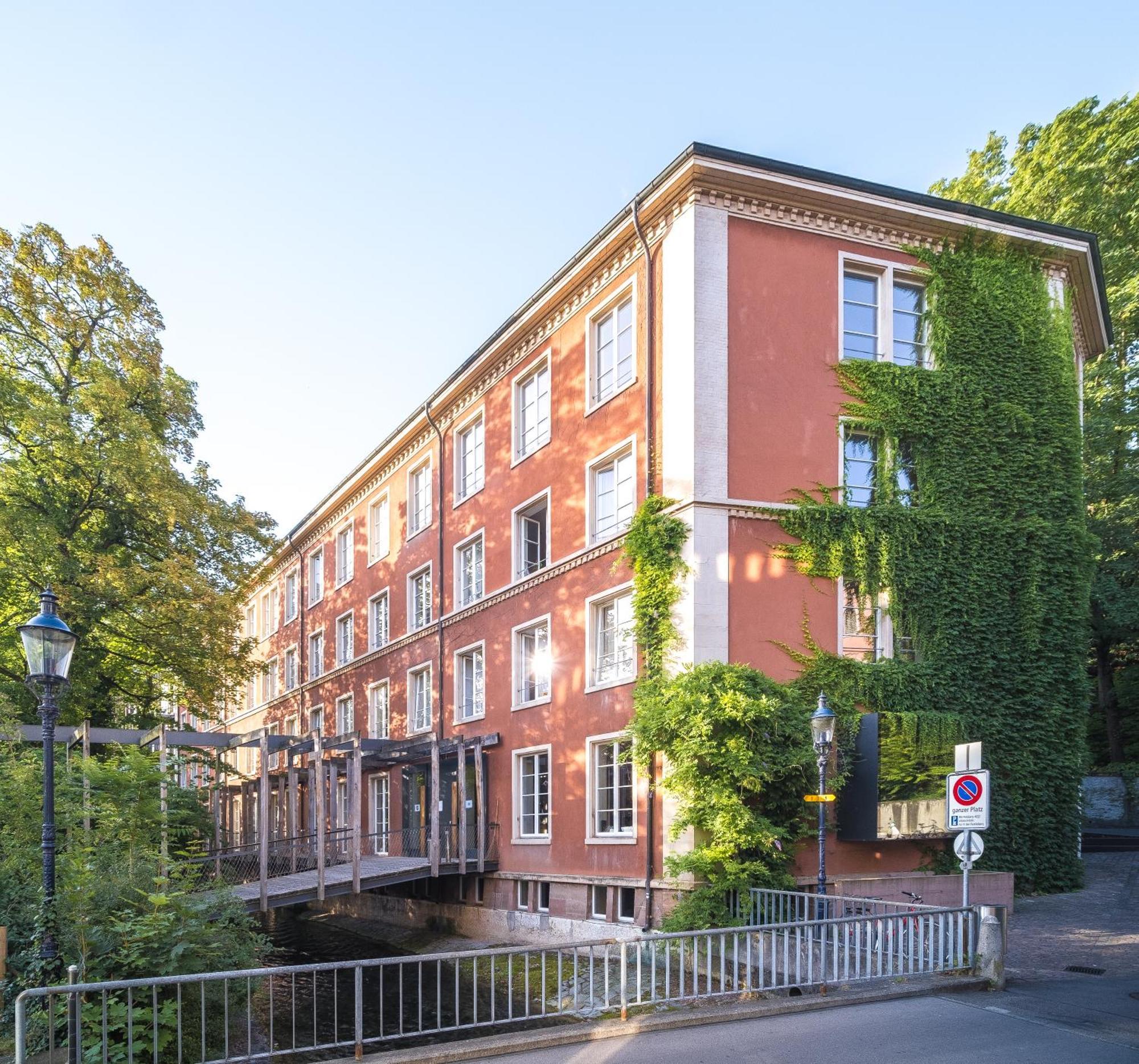 Basel Youth Hostel Luaran gambar