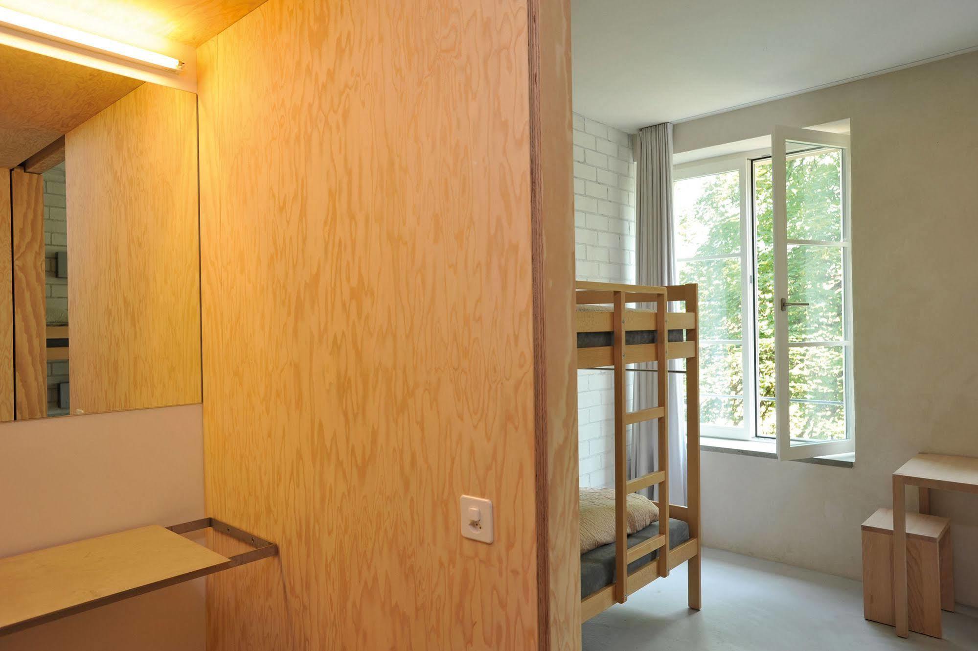 Basel Youth Hostel Luaran gambar