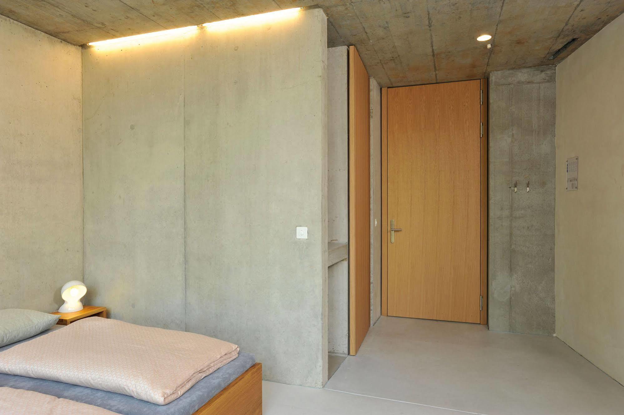 Basel Youth Hostel Luaran gambar