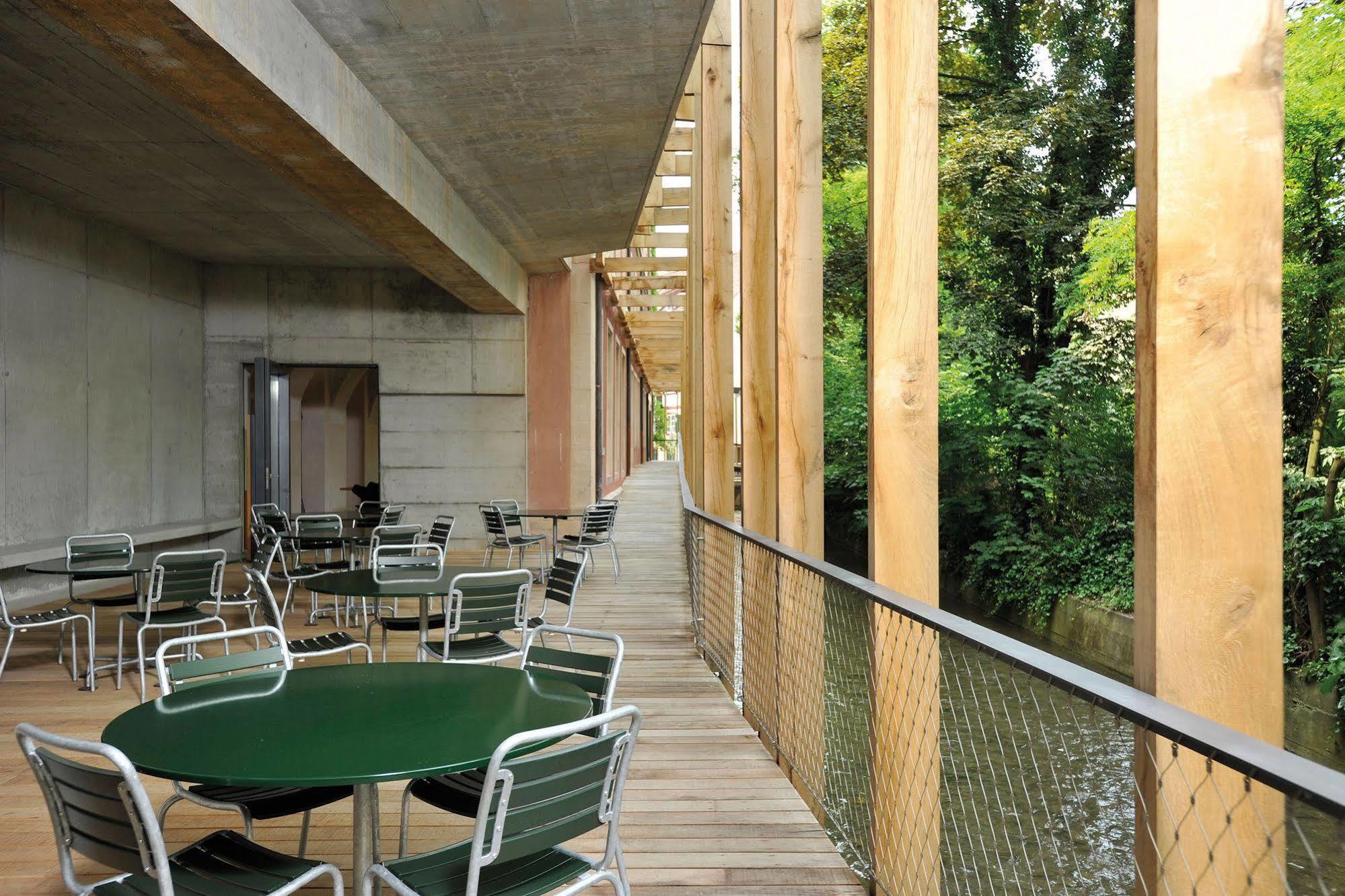 Basel Youth Hostel Luaran gambar