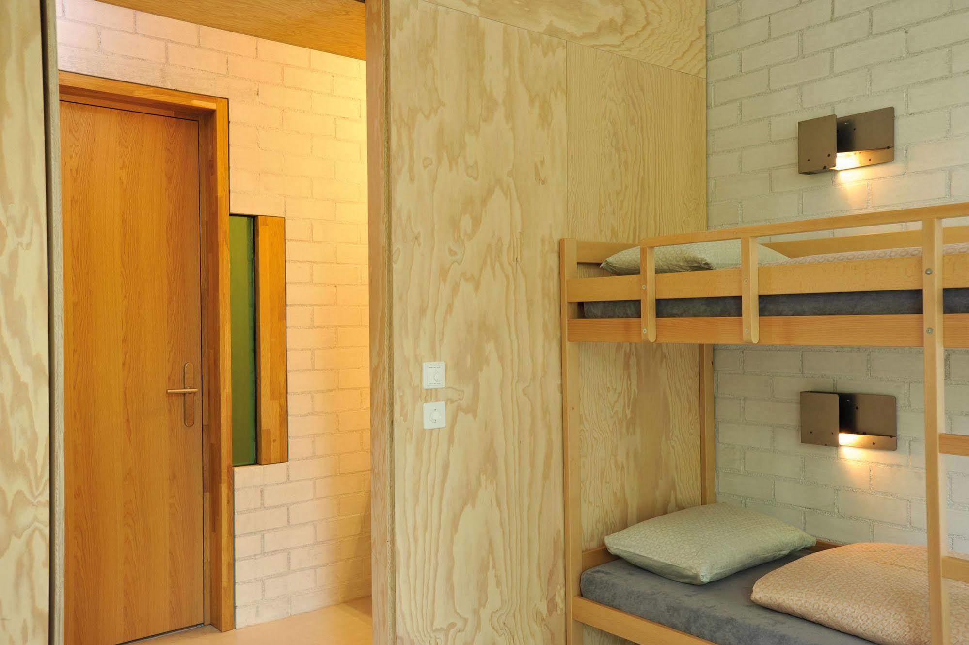 Basel Youth Hostel Luaran gambar